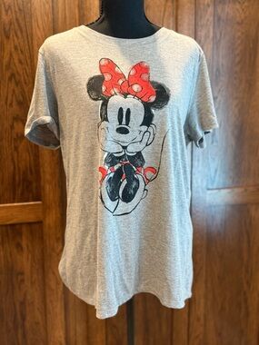 Disney Gray Tee with Minnie Mouse Red Bow Graphic